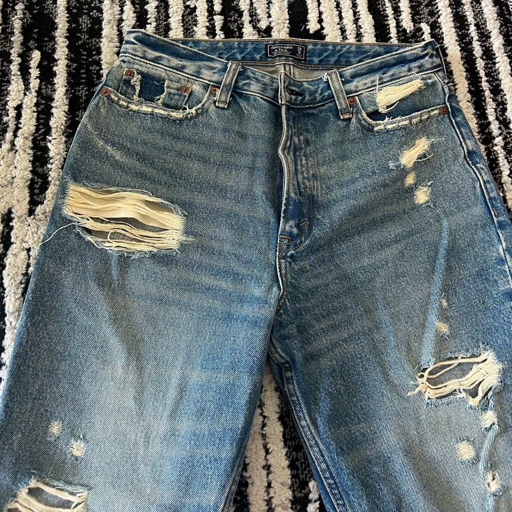 Abercrombie&Fitch Mom Jeans - Picture 3 of 5